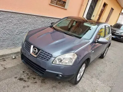 Usata Nissan Qashqai Tekna 150 CV (110 kW) 2007 Grigio SUV
