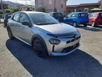 Usata Lancia Ypsilon 101 CV (74 kW) 2024 Grigio Utilitaria