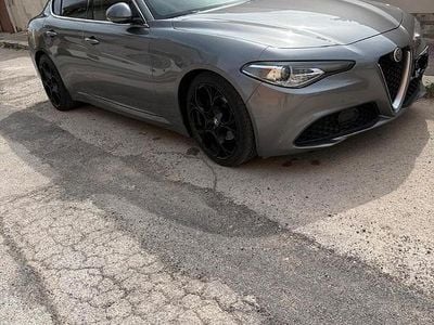 Usata Alfa Romeo Giulia 136 CV (100 kW) 2017 Grigio Berlina