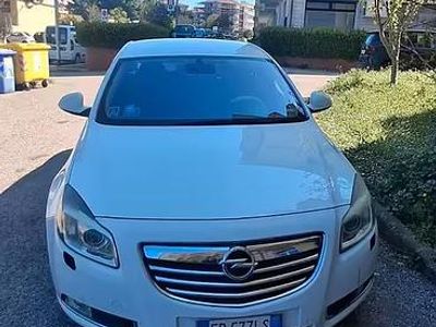 Usata Opel Insignia 160 CV (117 kW) 2010 Bianco Berlina