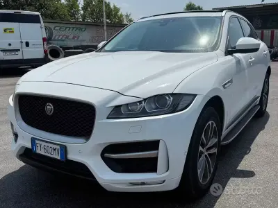 Usata Jaguar F-Pace R-Sport 250 CV (183 kW) 2019 Bianco SUV
