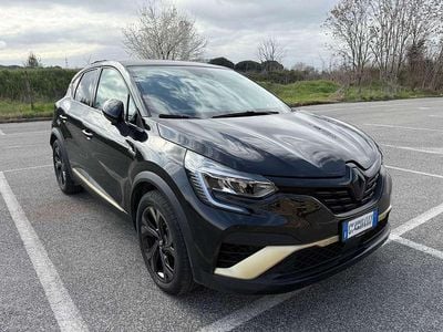 Usata Renault Captur Engineered 94 CV (69 kW) 2023 Nero SUV