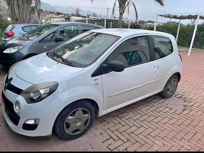 Usata Renault Twingo Night&Day 75 CV (55 kW) 2014 Bianco Utilitaria