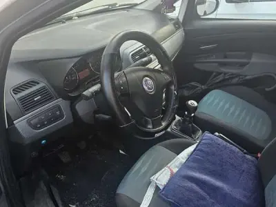 Usata Fiat Punto 102 CV (75 kW) 2008 Utilitaria