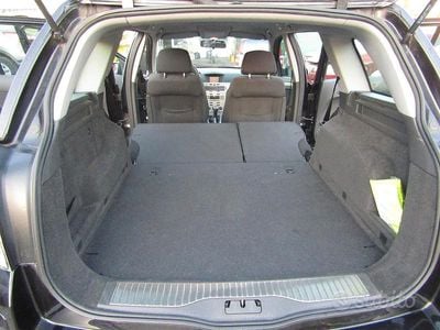 Usata Opel Astra 115 CV (84 kW) 2009 Nero Station wagon
