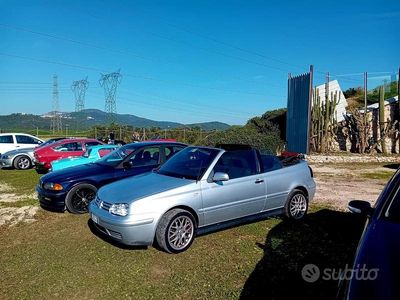 Usata VW Golf Cabriolet Highline 90 CV (66 kW) 2000 Grigio Cabrio