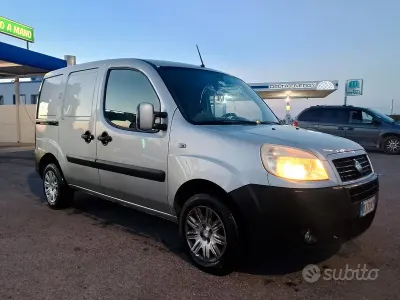 Usata Fiat Doblò 103 CV (75 kW) 2008 Grigio Monovolume