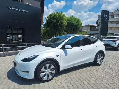 Usata Tesla Model Y 152 kW (208 CV) 2022 Bianco SUV