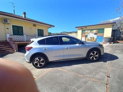 Usata Ford Focus Active 125 CV (91 kW) 2023 Argento Berlina