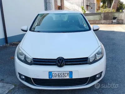 Usata VW Golf VI 122 CV (89 kW) 2011 Bianco Utilitaria