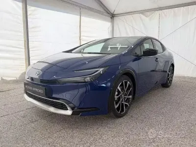 Usata Toyota Prius Lounge 223 CV (164 kW) 2025 Bluazzurro Utilitaria
