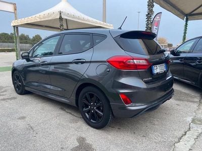 Usata Ford Fiesta ST-Line 120 CV (88 kW) 2018 Grigio Berlina