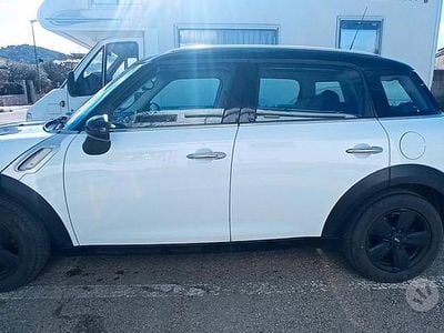 Usata Mini Countryman 136 CV (100 kW) 2016 Bianco SUV