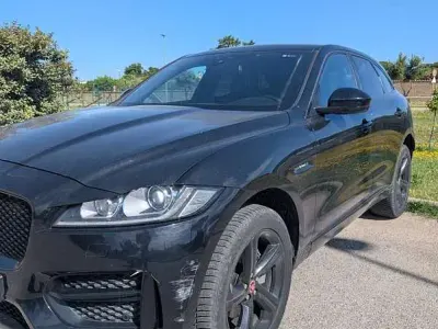 Usata Jaguar F-Pace R-Sport 179 CV (131 kW) 2017 SUV