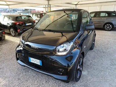 Usata Smart ForTwo Coupé Passion 41 kW (56 CV) 2024 Nero Utilitaria