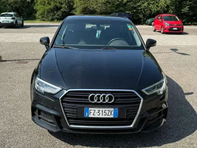 Usata Audi A3 Business 131 CV (96 kW) 2020 Nero Berlina
