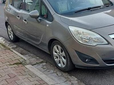 Usata Opel Meriva 95 CV (69 kW) 2011 Grigio Monovolume