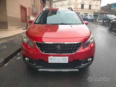 Usata Peugeot 2008 GT-line 99 CV (72 kW) 2016 Rosso SUV