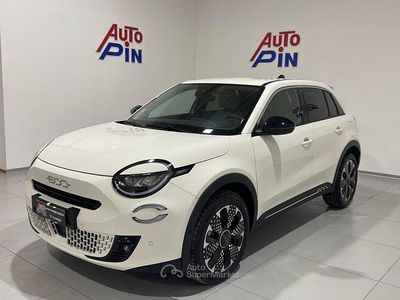 Usata Fiat 600 La Prima 136 CV (100 kW) 2025 Beige SUV