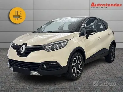Usata Renault Captur Intens 90 CV (66 kW) 2016 Bianco SUV