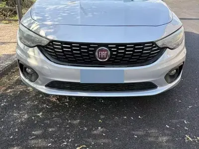 Usata Fiat Tipo 120 CV (88 kW) 2017 Grigio Berlina
