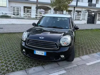 Usado Mini Countryman 111 CV (81 kW) 2015 Negro SUV