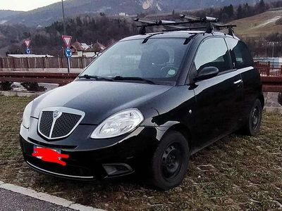 Usata Lancia Ypsilon 75 CV (55 kW) 2010 Nero Utilitaria