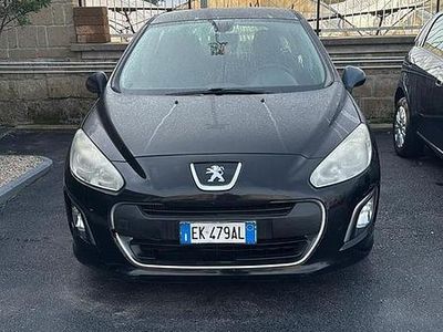 Usata Peugeot 308 93 CV (68 kW) 2011 Nero Utilitaria