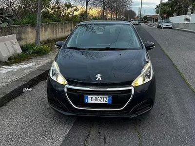 Usata Peugeot 208 82 CV (60 kW) 2016 Grigio Utilitaria
