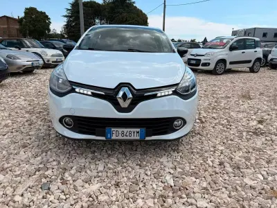 Usata Renault Clio IV Life 73 CV (53 kW) 2016 Bianco Berlina
