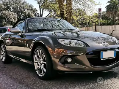 Usata Mazda MX5 126 CV (92 kW) 2015 Grigio Cabrio