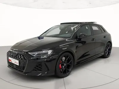 Nuova Audi RS3 Comfort 400 CV (294 kW) 2026 0e nero mito metallizzato Berlina