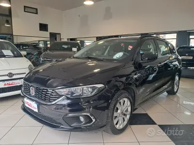 Usata Fiat Tipo Business 120 CV (88 kW) 2020 Nero Station wagon