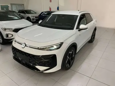 Nuova VW T-Roc R-line 150 CV (110 kW) 2026 Bianco SUV