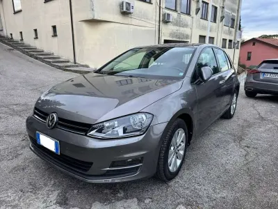 Usata VW Golf VII Highline 110 CV (80 kW) 2016 Grigio Berlina