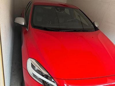 Usata Volvo V40 R-Design 120 CV (88 kW) 2017 Rosso Berlina