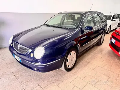 Usata Lancia Lybra 116 CV (85 kW) 2004 Bluazzurro Station wagon