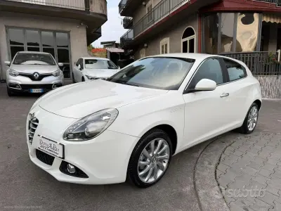 Occasion Alfa Romeo Giulietta Exclusive 105 ch (77 kW) 2015 Blanc Citadine