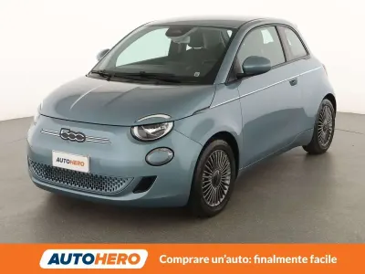 Usata Fiat 500e Icon 42 kW (58 CV) 2022 Blu/azzurro Utilitaria