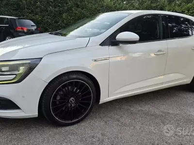 Usata Renault Mégane III Bose Edition 131 CV (96 kW) 2016 Bianco Berlina