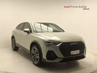 Usata Audi Q3 Sportback Comfort 193 CV (141 kW) 2025 Argento rugiada metallizzato SUV