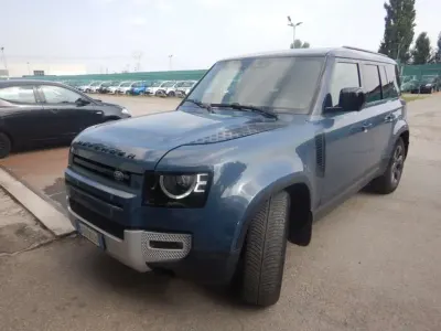 Usata Land Rover Defender SE 249 CV (183 kW) 2022 Blu/azzurro SUV