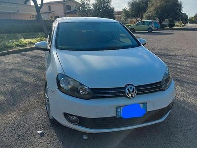 Usata VW Golf VI 140 CV (102 kW) 2011 Bianco Utilitaria