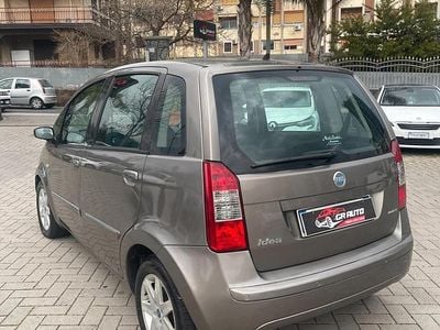 Usata Fiat Idea Emotion 90 CV (66 kW) 2010 Beige Monovolume