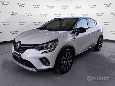 Usata Renault Captur Techno 143 CV (105 kW) 2023 Bianco SUV