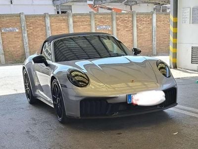Usata Porsche 911 Carrera 4 GTS Targa 541 CV (397 kW) 2025 Grigio Cabrio