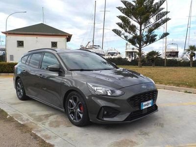 Usata Ford Focus ST-Line 120 CV (88 kW) 2019 Grigio Station wagon