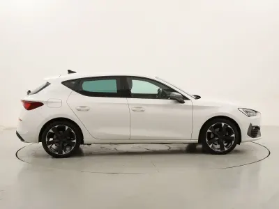 Usata Cupra Leon 150 CV (110 kW) 2024 Biancobianco Berlina