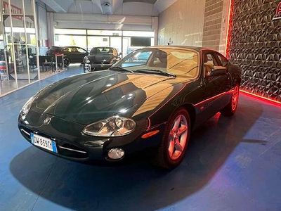 Usata Jaguar XK8 284 CV (208 kW) 2001 Verde Coupé