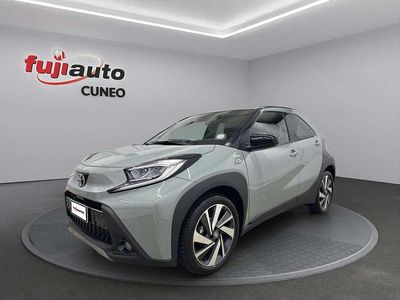 Usata Toyota Aygo X Lounge 72 CV (52 kW) 2024 Tarragon & black SUV
